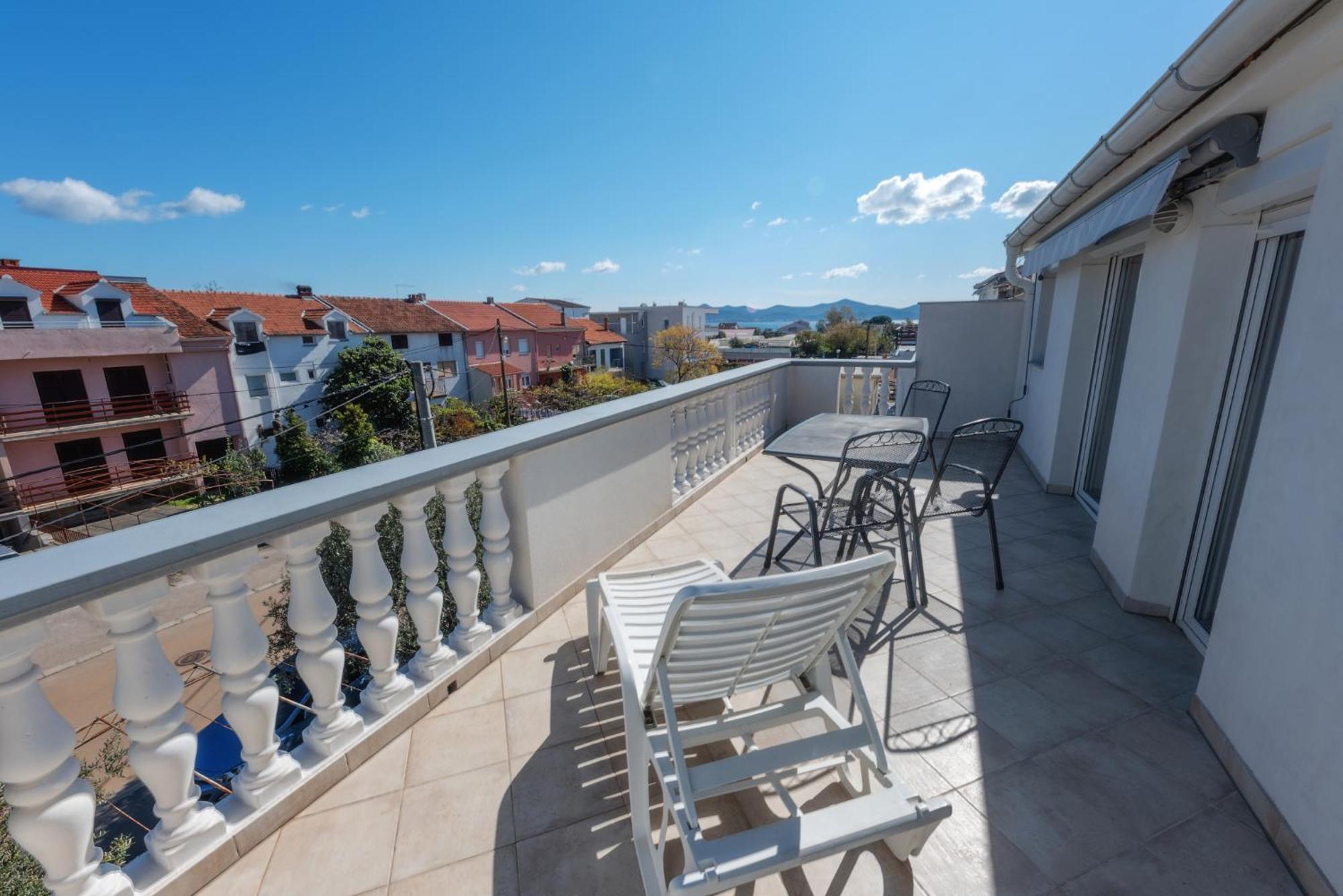 Perica Apartment And Perica Room With Separate Entrance Zadar Zewnętrze zdjęcie
